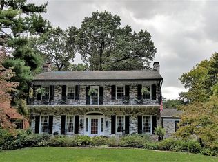 7284 S Winchester Dr, Saint Louis, MO 63121