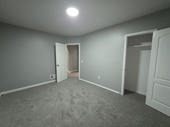 3rd image of 9911 Somerset Ave
