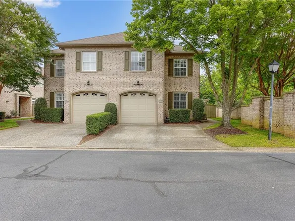 1100 Embassy Ct, Virginia Beach, VA 23454