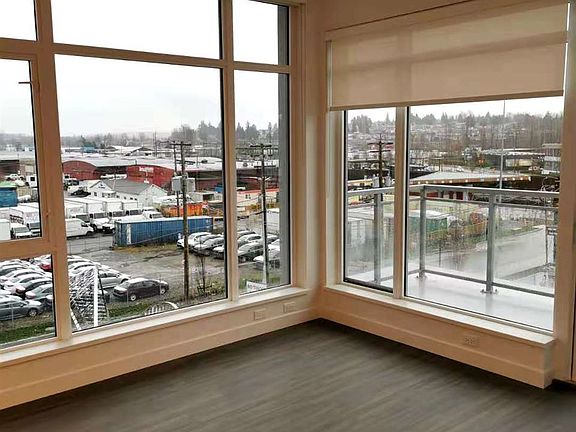 4th image of 2425 Beta Ave #401