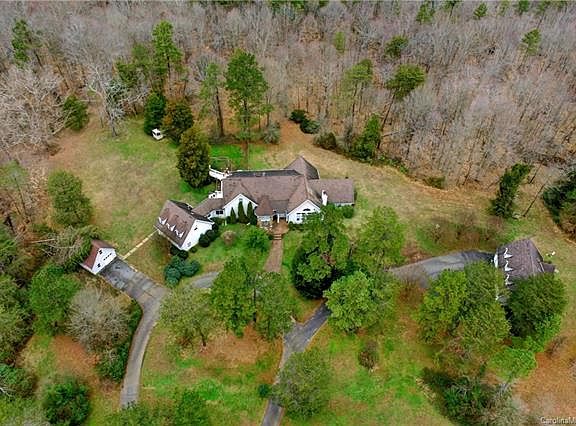 5th image of 130 Bluejay Way
