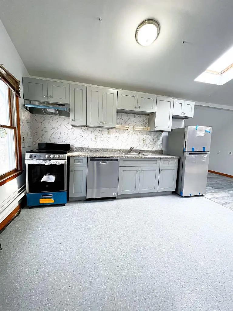 1 bed, 800 sqft, $1,675 — Photo 1