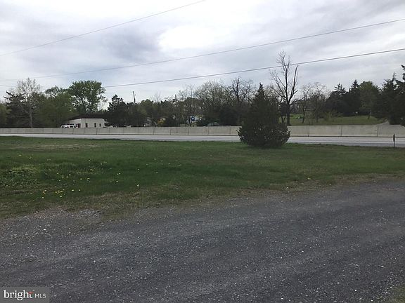 5th image of 10669 Allentown Blvd