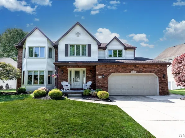 153 Londonderry Ln, Getzville, NY 14068