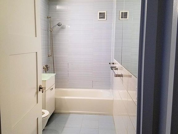 5th image of 425 5th Ave APT 26F