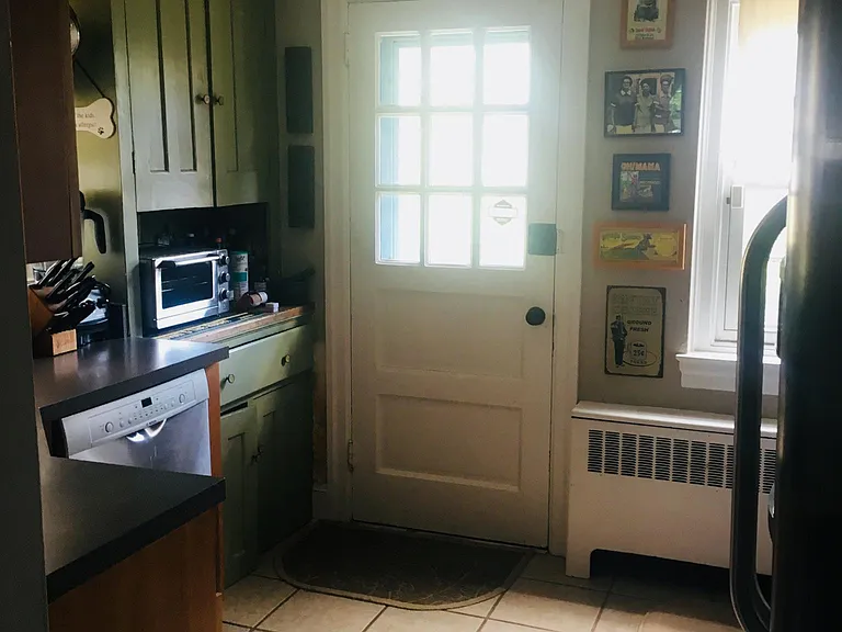 20 E Abington Ave — Photo 6
