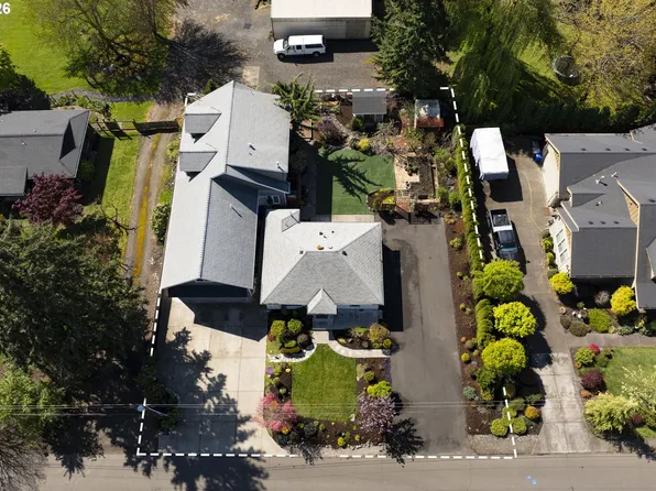 7006 NE Elm St, Hillsboro, OR 97124