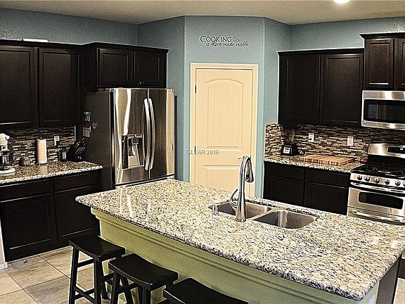 3rd image of 9353 Forest Meadows Ave