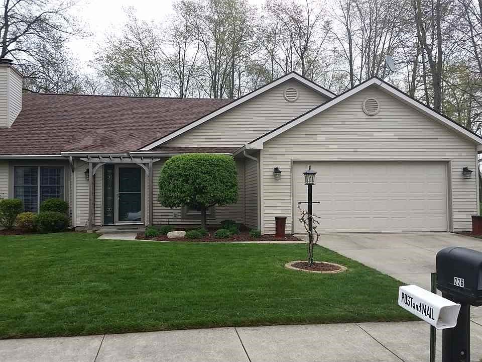 1st image of 226 River Run Ct