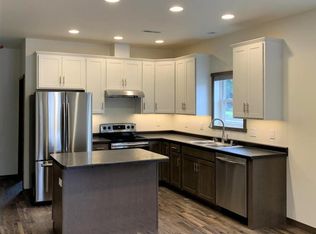 706 McHugh Rd APT 1, Holmen, WI 54636