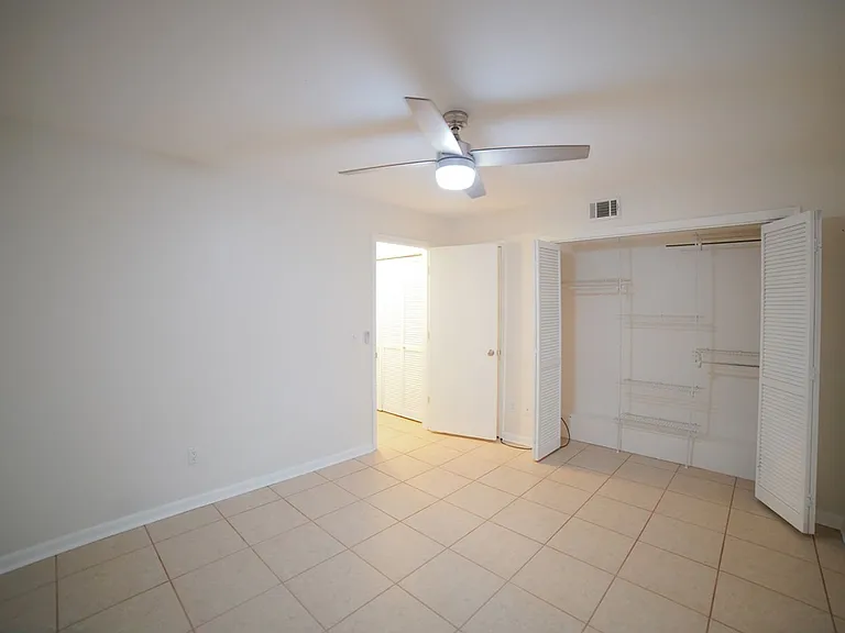 1240 High Rd — Photo 9