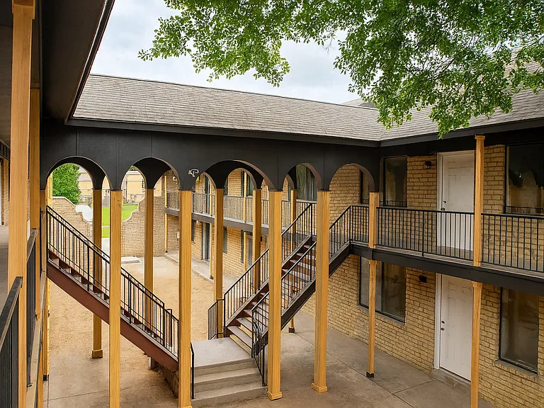 1152 S Quaker Ave — Photo 17