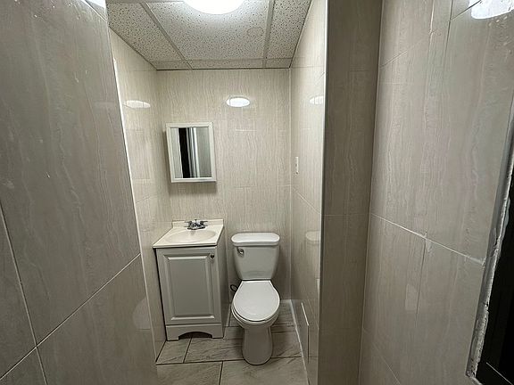 5th image of 13 Market St #2
