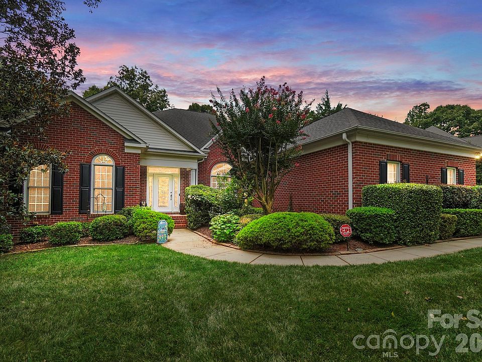 1st image of 1244 Waynewood Dr