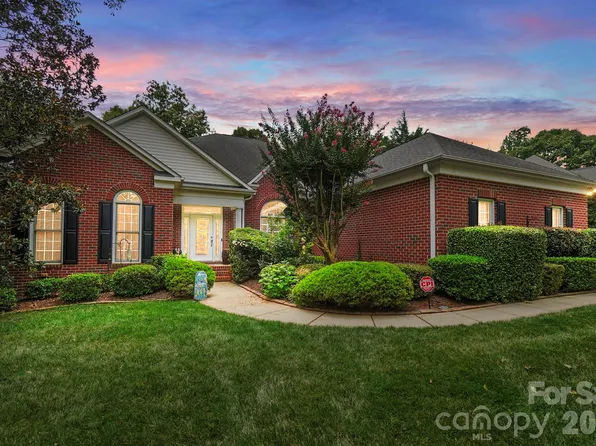 1244 Waynewood Dr, Waxhaw, NC 28173
