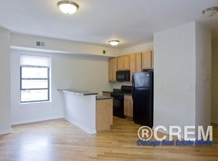 7613 N Bosworth Ave APT 2E, Chicago, IL 60626
