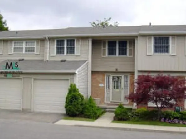 1462 Brentwood Dr, Troy, MI 48098