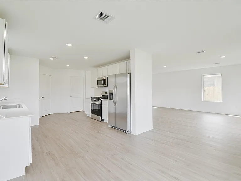 18566 Cepagatti Dr — Photo 9