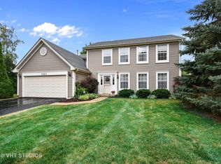 1088 Winding Glen Ct, Carol Stream, IL