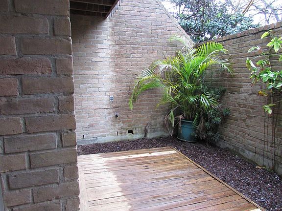4th image of 4603 Woodhead St #4