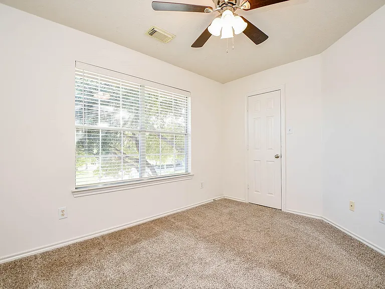 5607 Stonecloud Ln — Photo 37