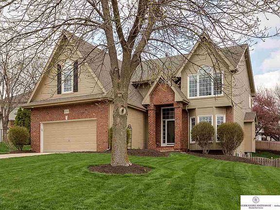 3rd image of 1733 S 179th Ave
