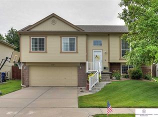 5927 S 186th Ave, Omaha, NE 68135