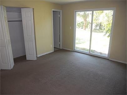 4th image of 356 Wilmette Cir