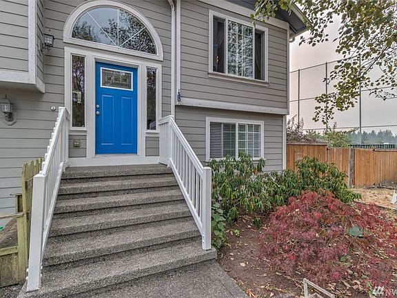 3rd image of 15323 Carter Ct SE