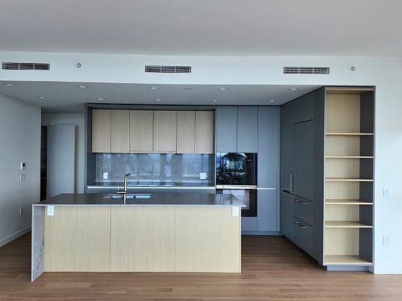 2nd image of 3963 Uplands Way #701
