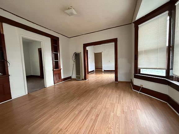 3rd image of 609 E 13th Ave