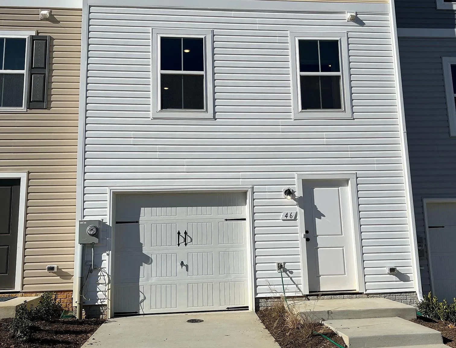 3 bed, 1650 sqft, $1,800 — Photo 1