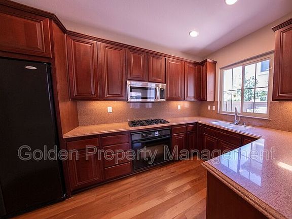 4th image of 2749 Bellezza Dr