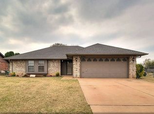 8301 Azurewood Dr, Oklahoma City, OK 73135