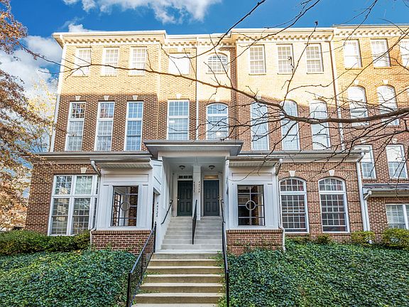 2nd image of 4454 Beacon Grove Cir #B