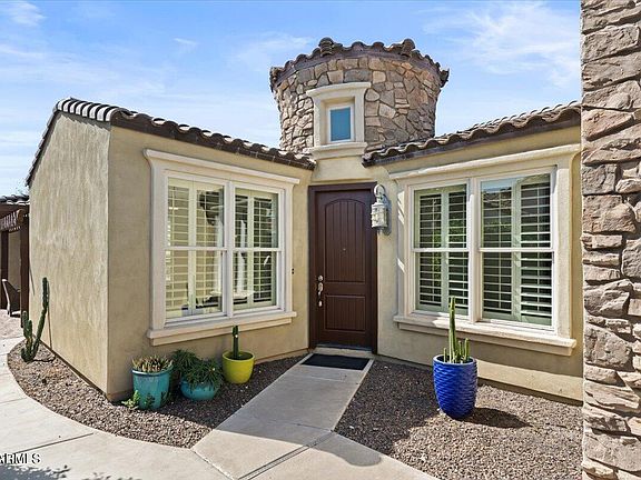 5th image of 2347 E BALSAM Drive