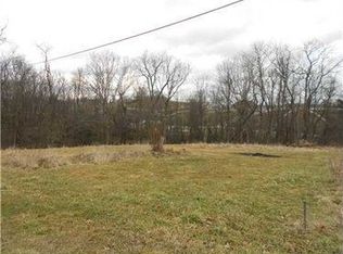 70 Wilson St, Meadowlands, PA 15347