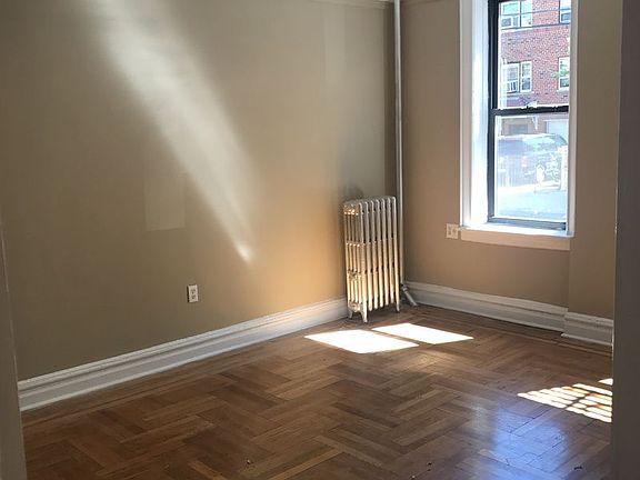 3rd image of 2828 29th St APT A4