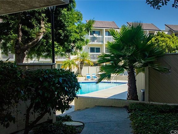 4th image of 201 S Ventura Rd Unit 8