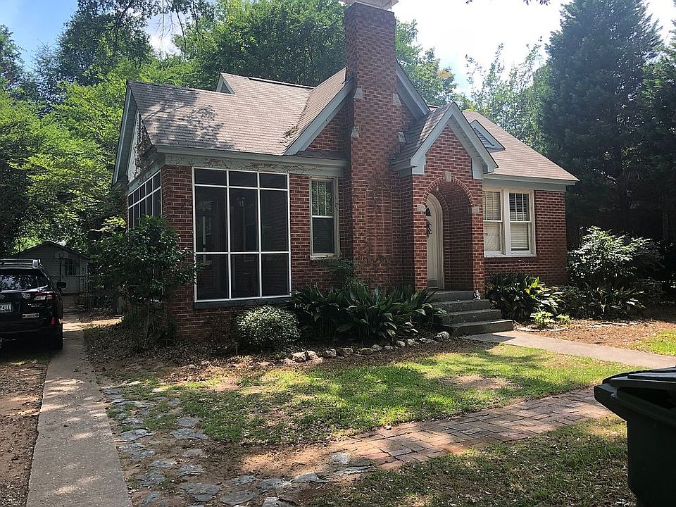 1st image of 3209 Lakewood Ave