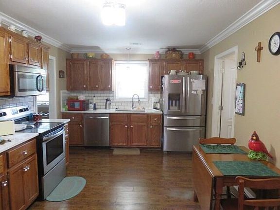 4th image of 7 Wildwood Ln