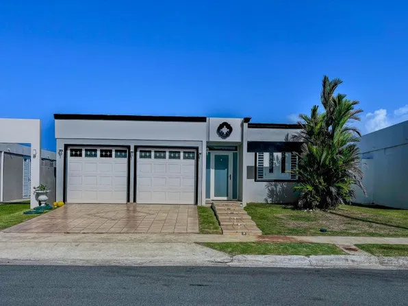 Urb Villas De Candelero Calle Golondrina E #8, Humacao, PR 00791