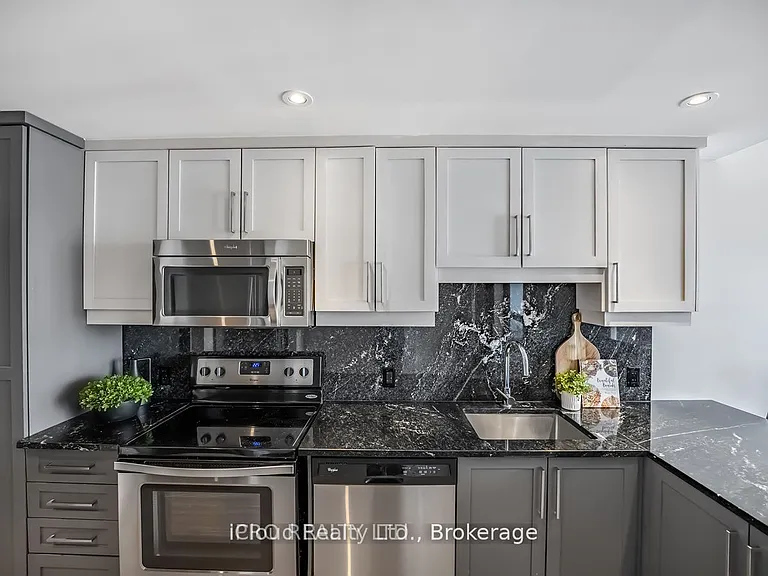 330 Phillip St #S-1903 — Photo 7