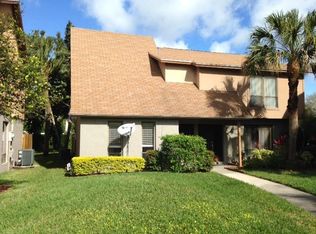 304 Sandtree Dr, Palm Beach Gardens, FL 33403