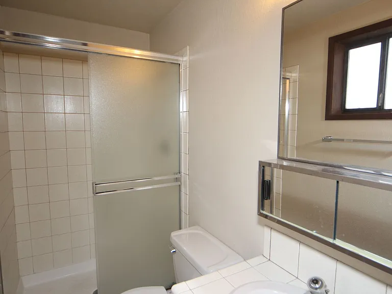 830 Oriole Way #23 — Photo 10