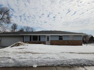 1007 65th Ave N, Brooklyn Center, MN 55430