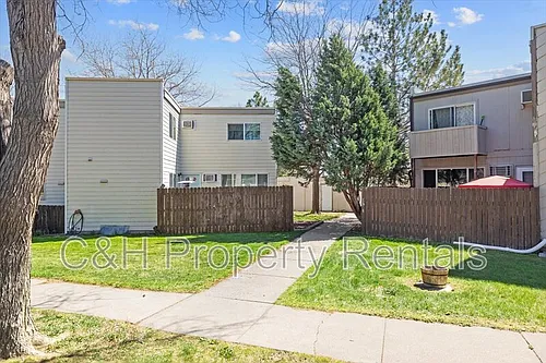 2252 Avenue C Photo 1