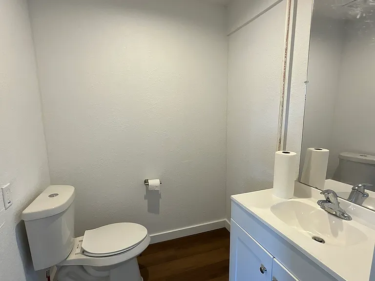 501 W Garland St #A — Photo 8
