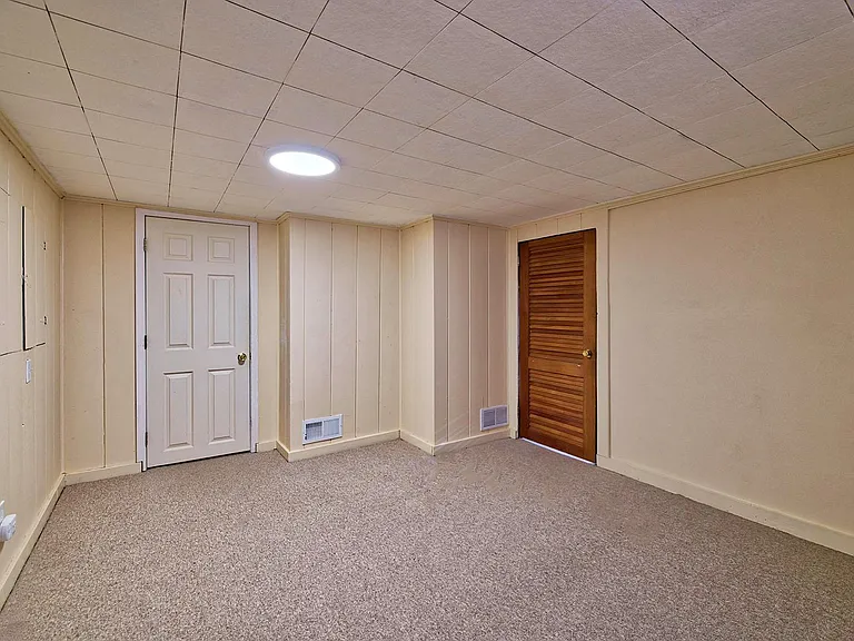 5006 N Bay Ridge Ave — Photo 12