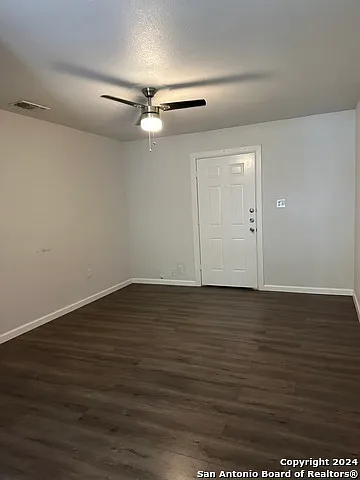 1221 Thorain Blvd — Photo 6